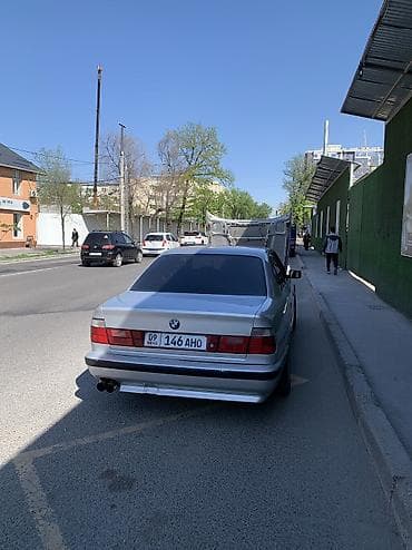 э 39: BMW 530: 1991 г., 2.8 л, Механика, Бензин, Седан — 1