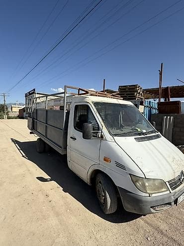 Грузовой фургон/бортовой на базе Mercedes-Benz Sprinter (старое — 1