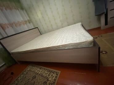 чертежи дома: Кровать с матрасом - Размер: ориентировочно полуторная/двуспальная — 2