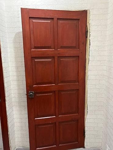 Межкомнатная дверь, Б/у, Со стеклом at lalafo.kg Межкомнатная дверь, Б/у, Со стеклом