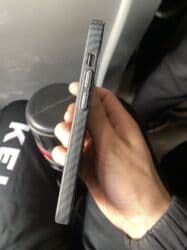 защитные пленки для планшетов 10.1: Тонкий защитный чехол для айфон 13 с карбоновым рисунком. - Материал — 7