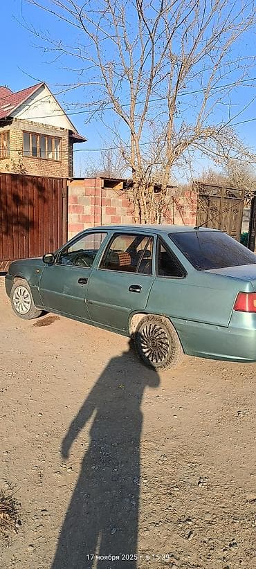 volvo ref: Daewoo Nexia: 2008 г., Механика, Бензин, Седан — 1