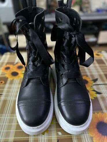 сапоги из натурального меха и кожи: Продаю шикарные кожаные ботинки (весна,лето,осень)Пр.Турция.Фирма — 4