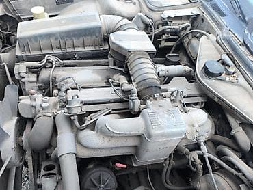 круглый: BMW 7 series: 1991 г., 3 л, Механика, Бензин, Седан — 2