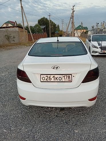 bvd e2: Hyundai Solaris: 2013 г., Бензин, Седан — 2