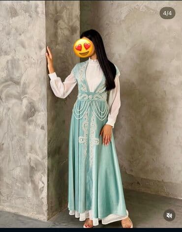 Прокат одежды: Вечернее платье, А-силуэт, Длинная модель, Велюр, С рукавами, Камни, M — 6