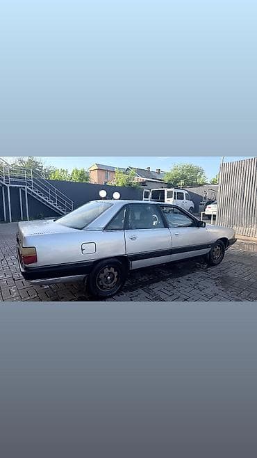 Audi: Audi 100: 1988 г., 2.3 л, Кол менен иштөөчү, Бензин, Седан — 2