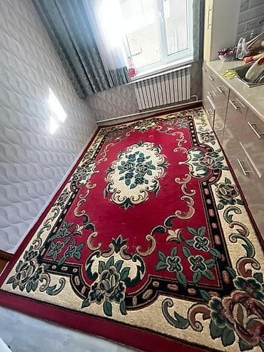 Ковер классический с цветочным орнаментом - Форма: прямоугольный -