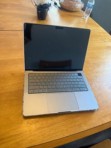 Ноутбуки и аксессуары: Apple MacBook M1 Pro Характеристики и особенности: MacBook pro m1 — 1