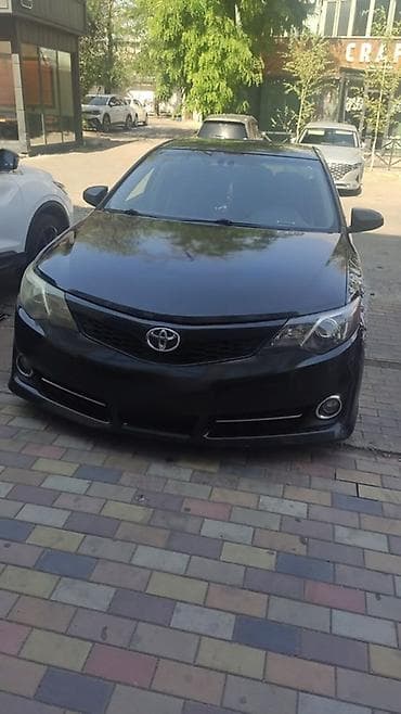 byd e7: Toyota Camry: 2014 г., 2.5 л, Автомат, Гибрид, Седан — 2