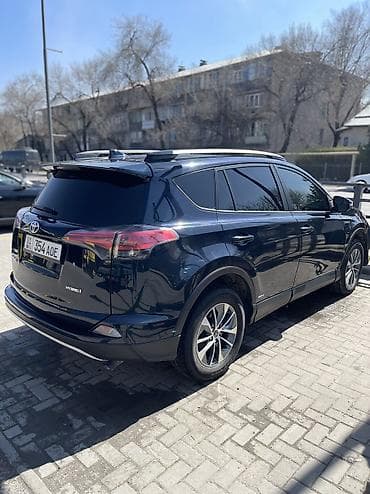 Продажа авто: Toyota RAV4: 2017 г., 2.5 л, Гибрид — 4