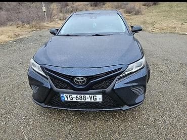 Toyota Camry: 2020 г., 2.5 л, Автомат, Бензин, Седан — 2