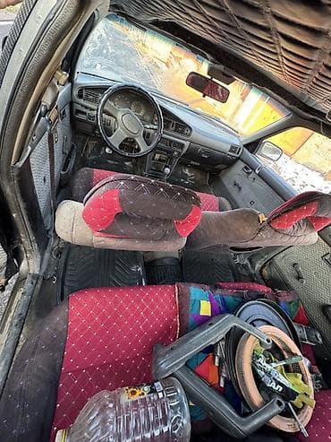 Mazda: Mazda 626: 1990 г., 2 л, Механика, Бензин, Седан — 6