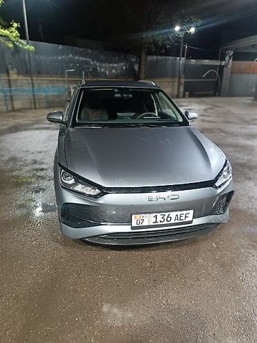 степ эреф 1: BYD E2: 2024 г., Электромобиль, Кроссовер — 1