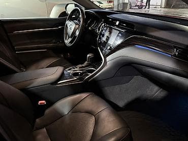 Toyota Camry: 2020 г., 2.5 л, Автомат, Бензин, Седан — 7