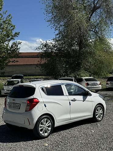 аварийный знак: Chevrolet Spark: 2021 г., 1 л, Автомат, Бензин, Хэтчбэк — 4