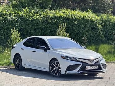 tesla model 3: Toyota Camry: 2022 г., 2.5 л, Автомат, Бензин, Седан — 2