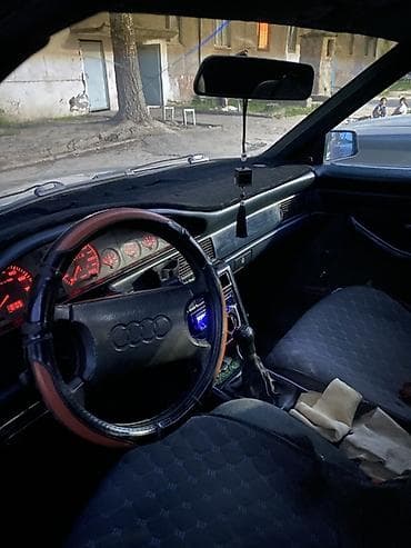 велтмейстер авто: Audi 100: 1988 г., 1.8 л, Механика, Бензин, Седан — 5