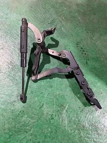 c class: Петли капота Mercedes-Benz, Оригинал — 1