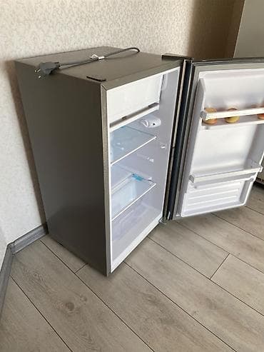 deepcool da: Мини-холодильник KONKA KR-90G, серебристый,100 литров - Компактный — 3