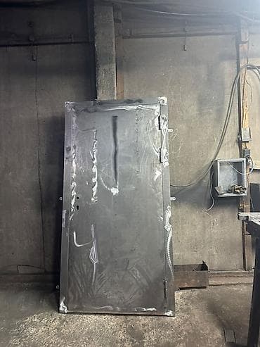 Сейфы: Металлические сейфовые двери — 1