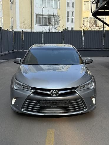 Транспорт: Toyota Camry: 2017 г., 2.5 л, Автомат, Бензин, Седан — 3