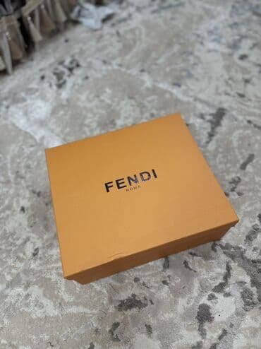 лоро пиано обувь женская летняя: Женские ботинки Fendi - Модель: укороченные кожаные ботинки с — 3