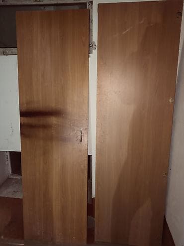 Межкомнатная дверь, Б/у, Глухие, Одностворчатая, Деревянная, Распашная, Хайтек, цвет - Коричневый