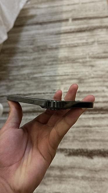 7 iphone: IPhone 13 Pro, Б/у, 256 ГБ, Черный, Зарядное устройство, Защитное стекло, Чехол, 73 % — 4
