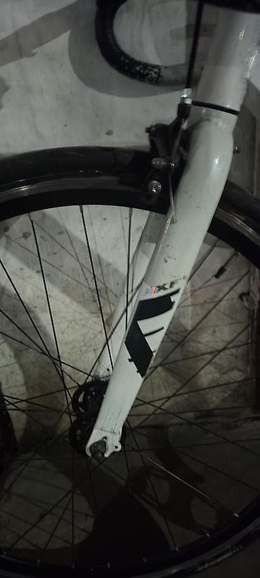 Детские велосипеды: Шоссейный велосипед, Рама M (156 - 178 см), Б/у — 1