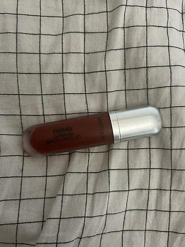 перчатки медицинские стерильные: Жидкая матовая помада для губ Novo Ultra HD Matte Lipcolor - Оттенок — 2