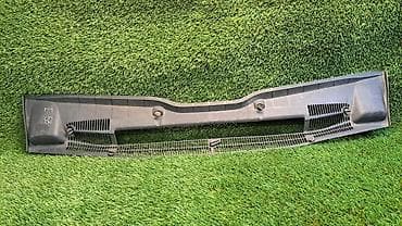 e39 е39: Решетка радиатора BMW 2004 г., Б/у, Оригинал — 2