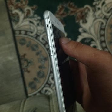 меняю на айфон 7: IPhone 7 Plus, Серебристый — 3