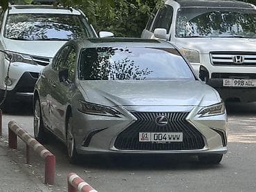 Lexus ES: 2019 г., 2.5 л, Автомат, Гибрид, Седан