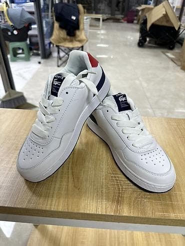 кроксы ботинки: Мужские кроссовки, 40, 41, 42, Lacoste, Новый, цвет - Белый, Самовывоз, Бесплатная доставка — 2