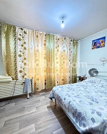 советская швейная машинка: 🏠Продаётся дом в с. Софхоз Фрунзе 🟡Комнаты: 4 🟡Участок: 4,7 соток — 4