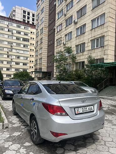 solaris автомат: Hyundai Solaris: 2015 г., 1.4 л, Автомат, Газ, Седан — 3