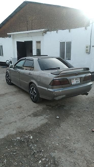салон автомобиля: Honda Accord: 1997 г., 2 л, Автомат, Бензин, Седан — 1