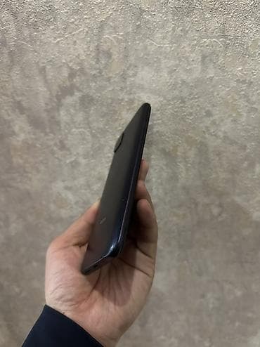 ufs 3: Redmi, Redmi 9C, Б/у, 32 ГБ, цвет - Черный, 2 SIM — 4