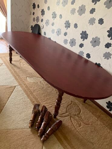 Продаётся стол трансформер, ножки съемные, в хорошем состоянии! 3