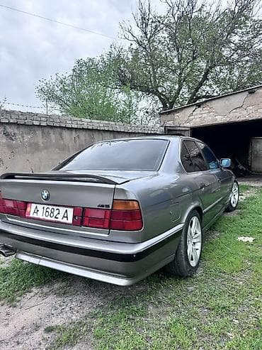 a 210: BMW 5 series: 1989 г., Седан — 6