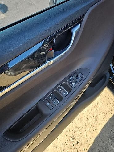 li auto: Hyundai Grandeur: 2019 г., 3 л, Газ, Седан — 10