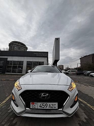 мини хова: Hyundai Sonata: 2021 г., 2 л, Автомат, Бензин, Седан — 4