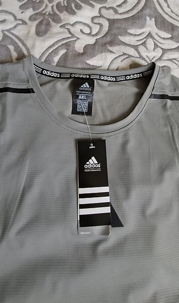 Мужская одежда: Футболка Adidas Performance, мужская - Размер: 8XL (указан на ярлыке) — 2