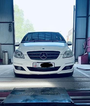 byd e7: Mercedes-Benz B-Class: 2009 г., 1.7 л, Типтроник, Бензин, Универсал — 8