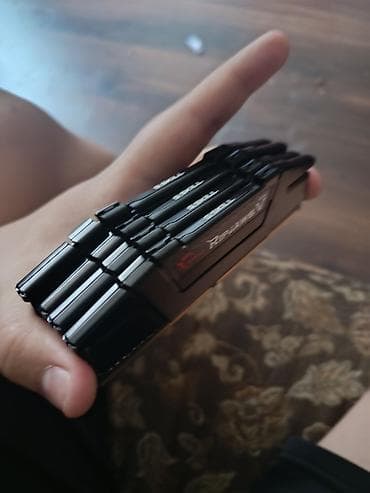 Стол компьютерлери жана комлектөөчүлөр: Оперативная память G.SKILL Ripjaws V, DDR4 - Модель комплекта — 3