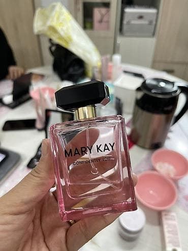 Мужская обувь: Парфюмерия Mary Kay — женские ароматы - Belara (синий флакон): аромат — 7