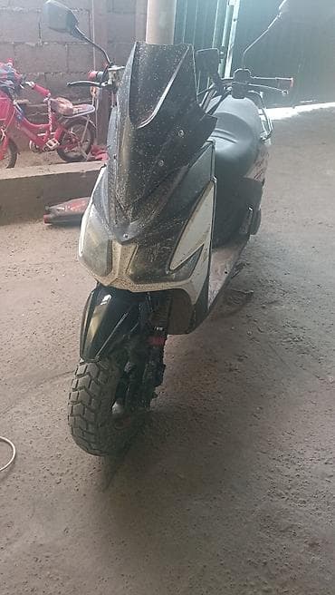 фото скутера: Скутер 50–125 см³ (визуально класс китайских городских скутеров с — 2