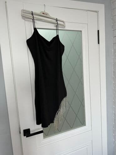 маленькое черное платье для полных: Платье в отличном состоянии материал классный приятный тянется — 1