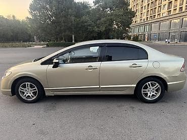 Транспорт: Honda Civic: 2008 г., 1.8 л, Механика, Бензин, Седан — 2